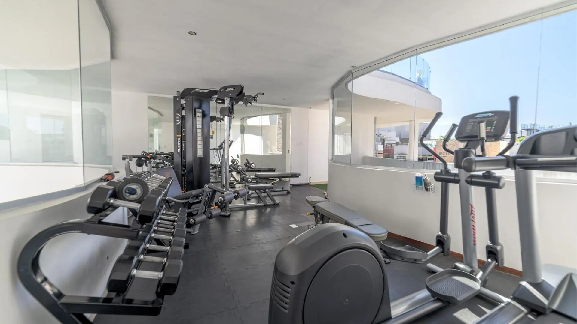 Spacious Condo 200M From Beach & 5Th Ave Playa del Carmen Apartment