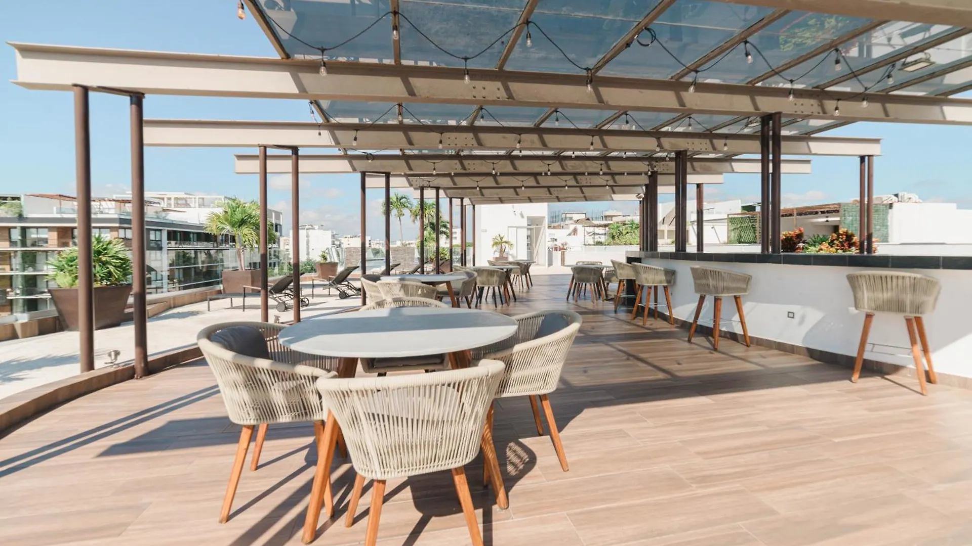 Apartment Spacious Condo 200M From Beach & 5Th Ave Playa del Carmen
