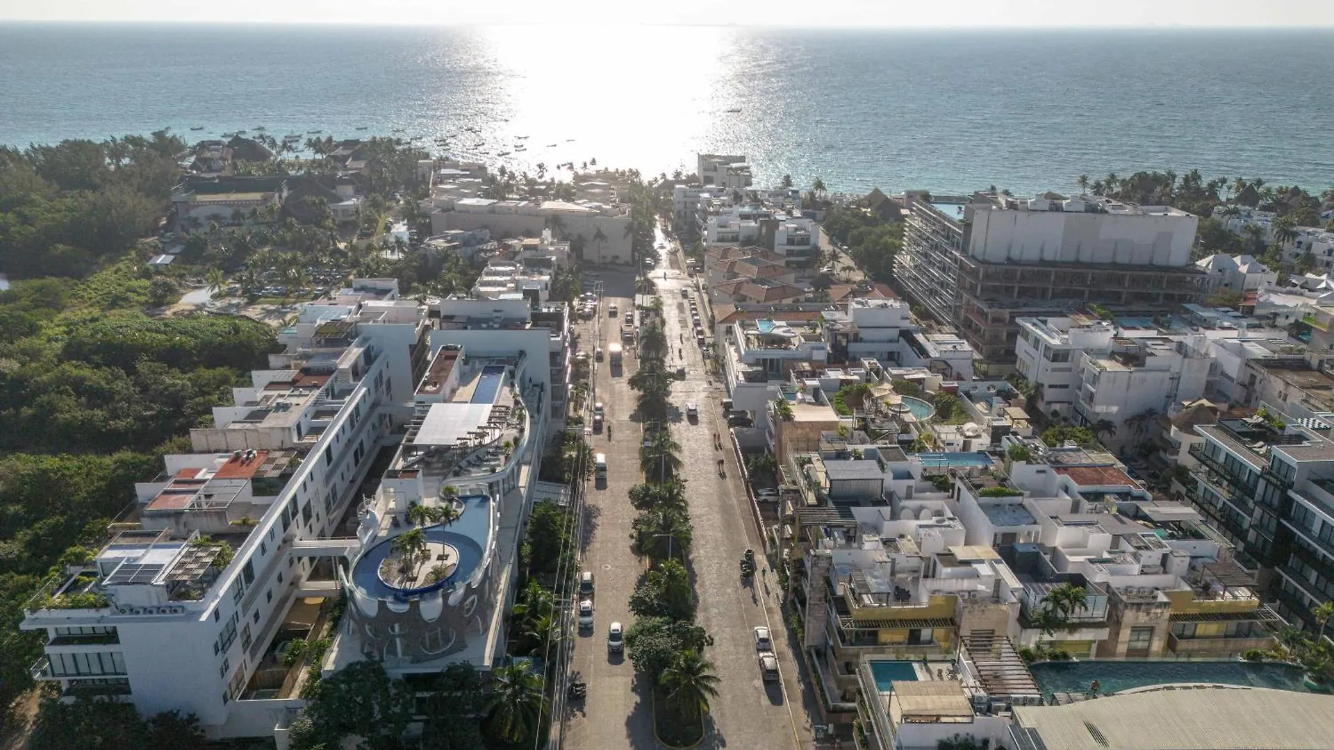 Apartment Spacious Condo 200M From Beach & 5Th Ave Playa del Carmen