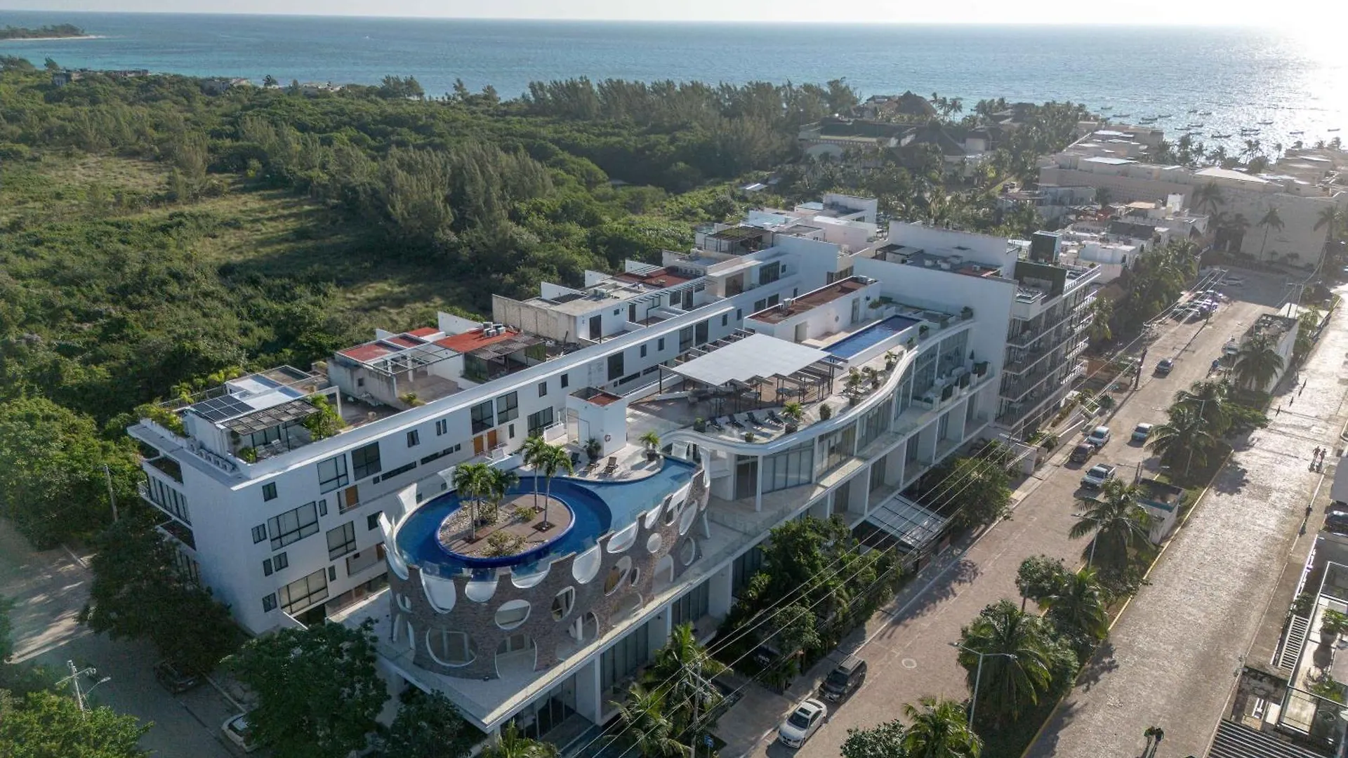 Spacious Condo 200M From Beach & 5Th Ave Playa del Carmen 0*,  Mexico